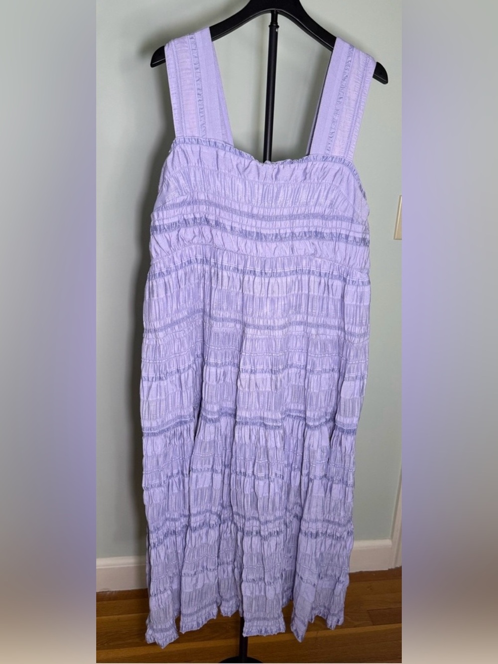 Anthropologie Helena Square Neck Smocked Tiered Midi Dress Lavender
SIZE 2X  EUC